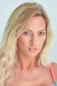 Janelle Lynn 40 years old, from United States Janelle Lynn 40 years old, from United States